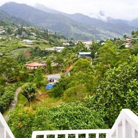 Dongorit Cabin Deluxe Room Kampong Kundassan Dış mekan fotoğraf